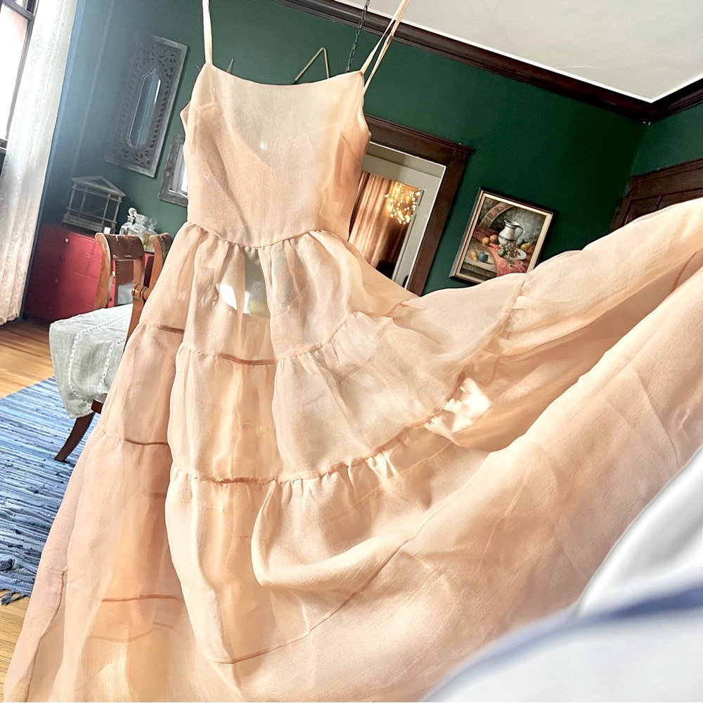 Ultra Chic sheer fitted square neckline tiered & pleated dress NWT sz xs and s